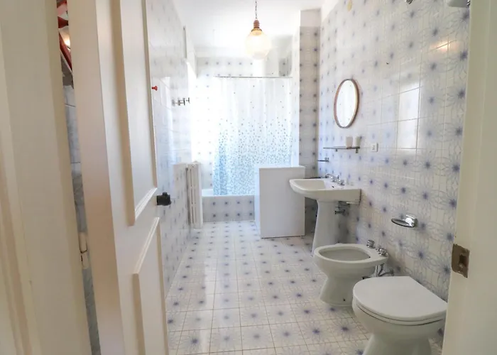 Casa Diana Charme, Centro & Garage Ac & Wifi 6 Sleeps Apartament