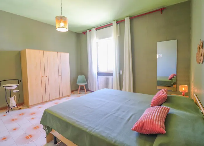 Casa Diana Charme, Centro & Garage Ac & Wifi 6 Sleeps Apartament *