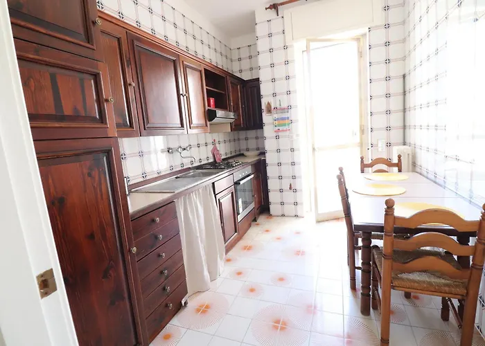 Apartament Casa Diana Charme, Centro & Garage Ac & Wifi 6 Sleeps *