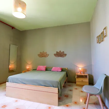 Апартаменты Casa Diana Charme, Centro & Garage Ac & Wifi 6 Sleeps *