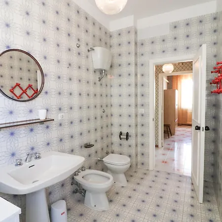 Casa Diana Charme, Centro & Garage Ac & Wifi 6 Sleeps