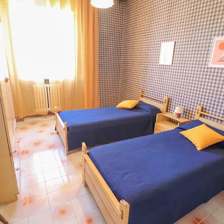 Casa Diana Charme, Centro & Garage Ac & Wifi 6 Sleeps Apartamento *