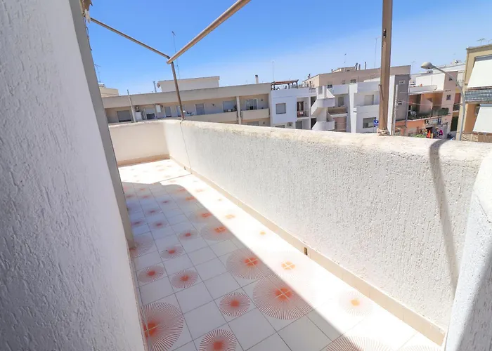 Casa Diana Charme, Centro & Garage Ac & Wifi 6 Sleeps Apartment