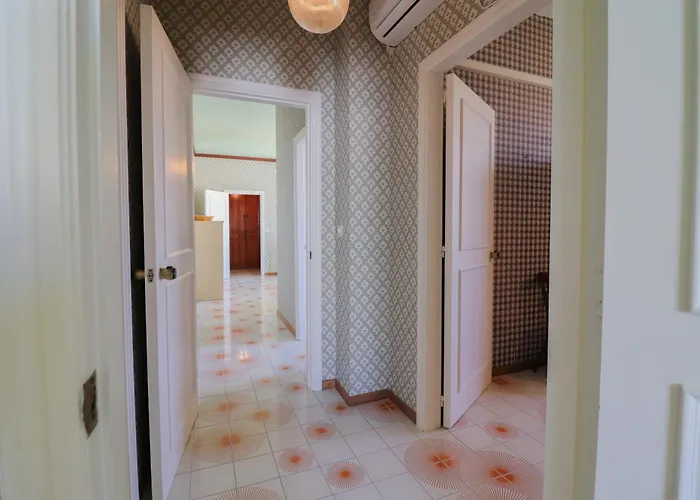 Casa Diana Charme, Centro & Garage Ac & Wifi 6 Sleeps * Otranto