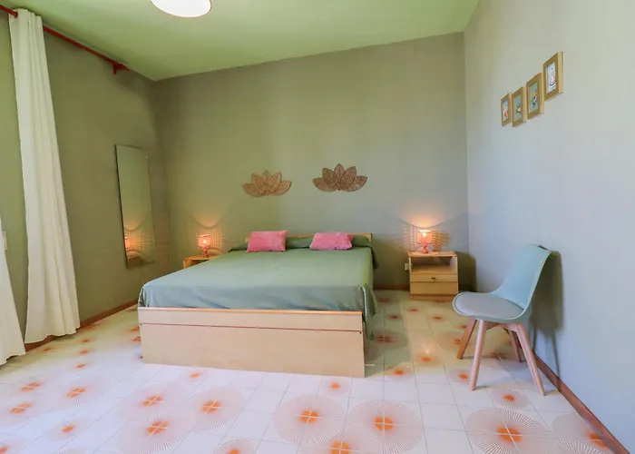 Casa Diana Charme, Centro & Garage Ac & Wifi 6 Sleeps *